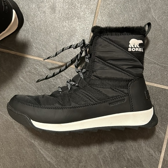 Sorel Black Whitney II Short Lace - Picture 4 of 5